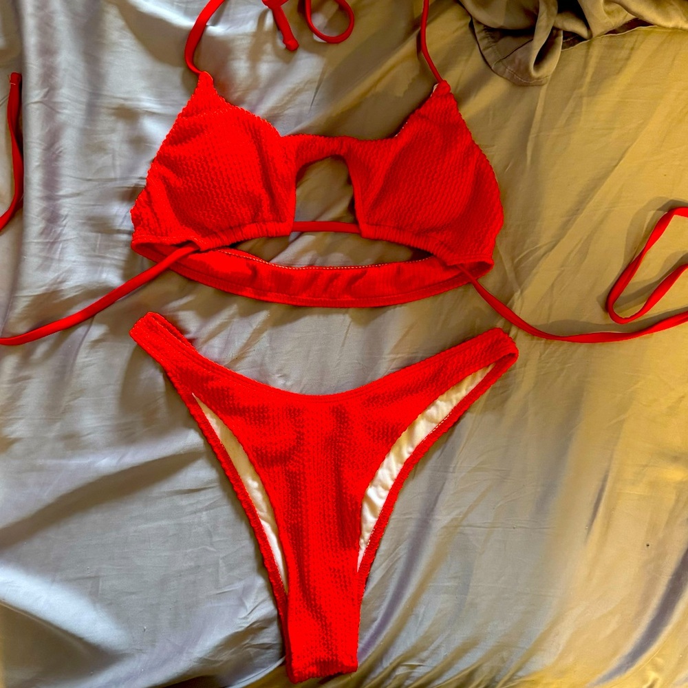 Red textured high cut bikini